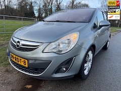 Opel Corsa - 1.4-16V Cosmo 101PK met open dakje en stoelverwarming