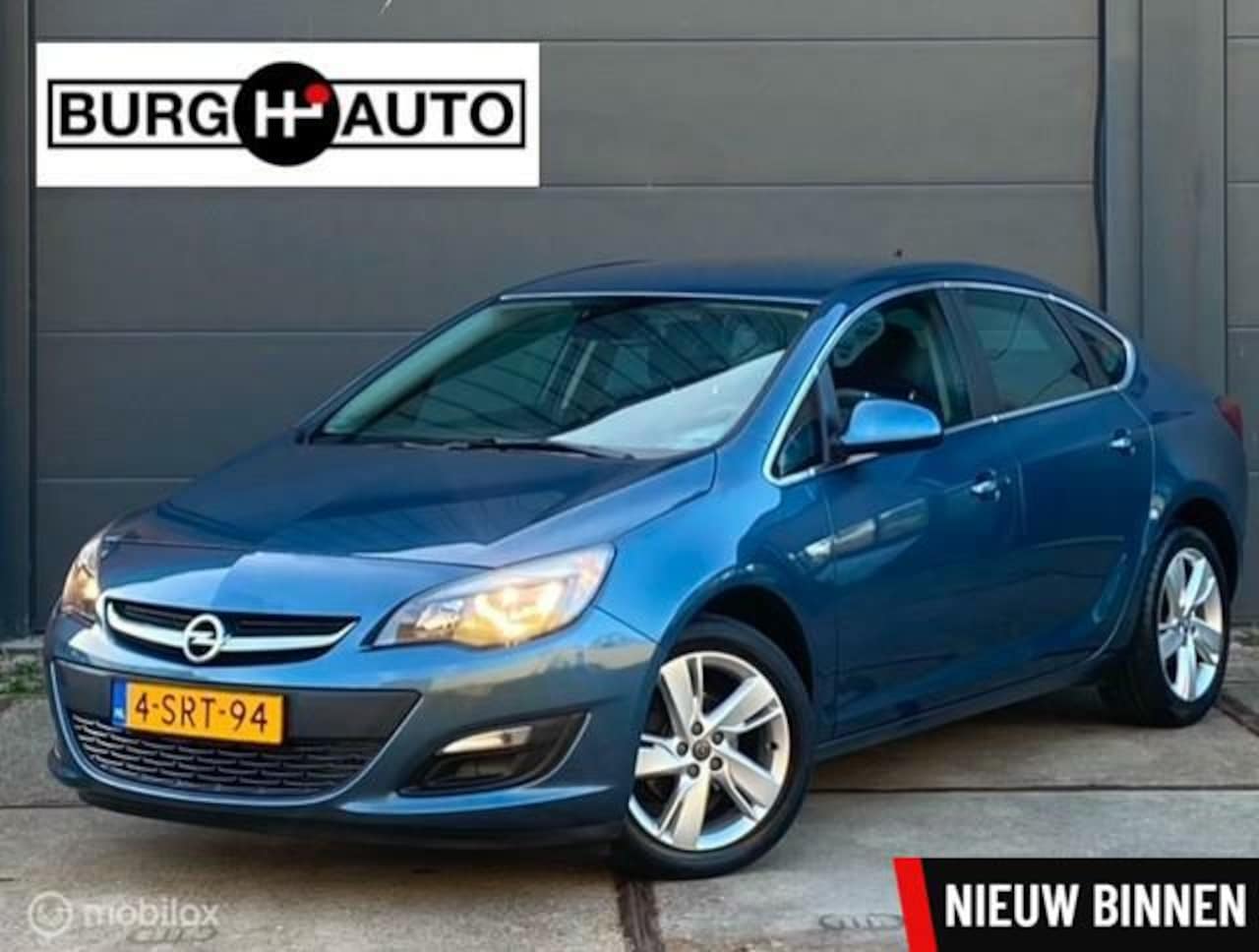 Opel Astra - 1.4 Turbo Edition - AIRCO - NAVI - PDC - CRUISE CONTROLE - LMV - BLUETOOTH - 2E EIGENAAR - - AutoWereld.nl