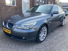 BMW 5-serie - 525i Executive Bj 2004 APK TOT 05-2025, Leer, Navi, Youngtimer