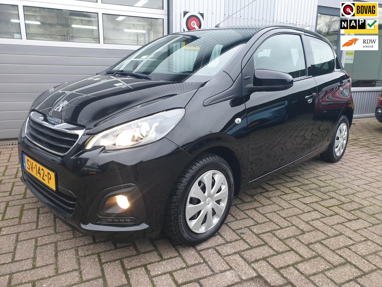 Peugeot 108 - 1.0 e-VTi Active Airco CV op afstand. - AutoWereld.nl