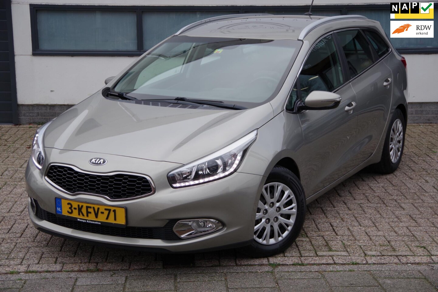 Kia Cee'd Sportswagon - 1.6 GDI Plus Pack DEALER ONDERHOUDEN/ EERSTE EIGENAAR - AutoWereld.nl