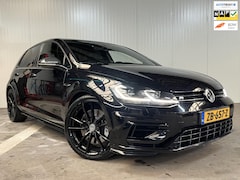 Volkswagen Golf - 2.0 TSI 4Motion R DealerAuto Akrapovic alles aanwezig