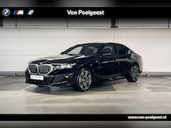 BMW 5-serie - Sedan 520d M Sport | Trekhaak | Travel Pack | Innovation Pack | Comfort Pack