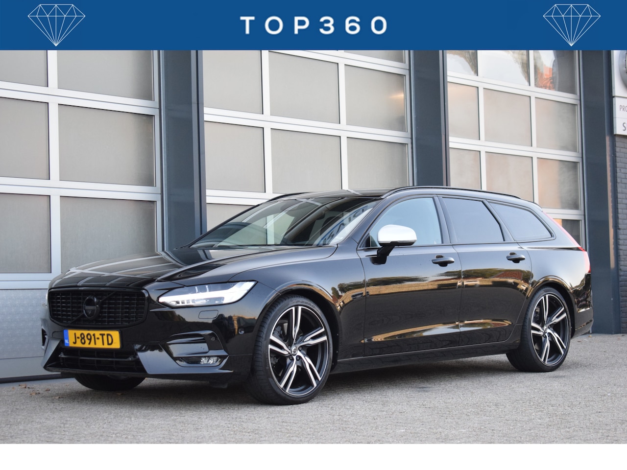 Volvo V90 - 2.0 T6 AWD R-Design Panodak | Topstaat | 66dkm! - AutoWereld.nl