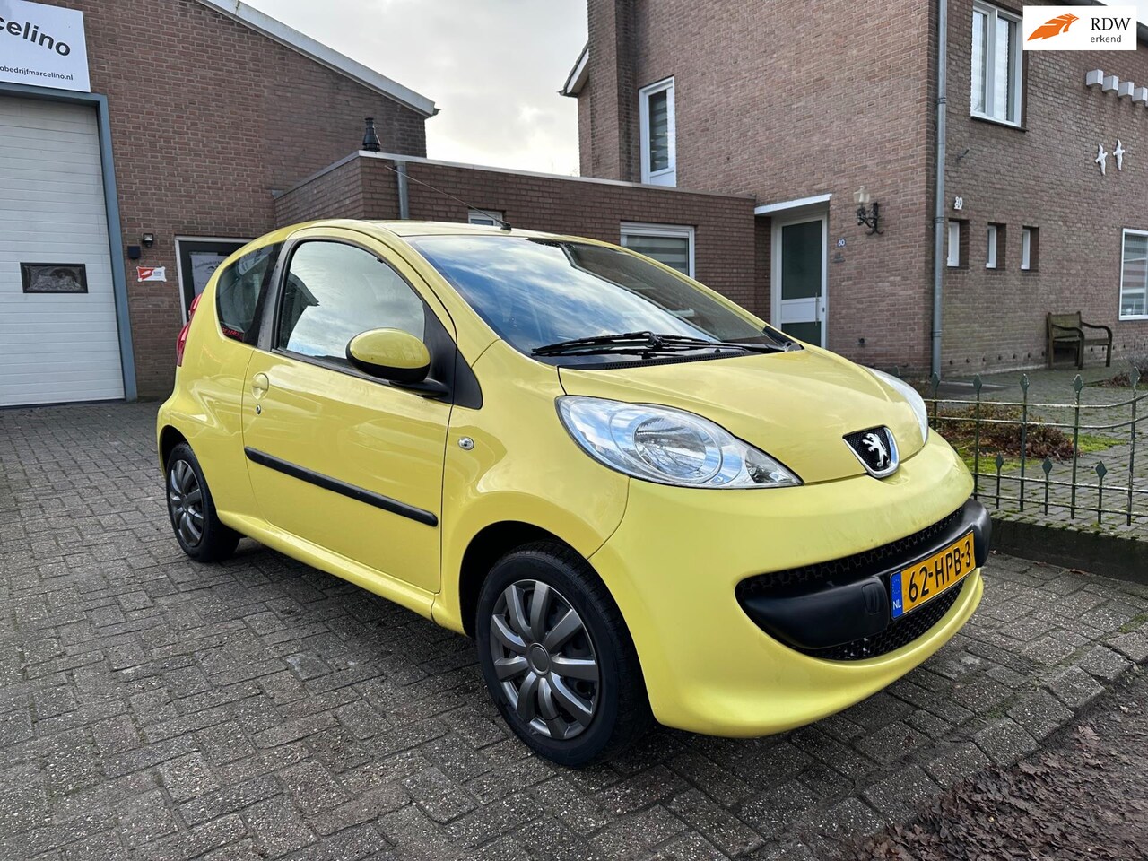 Peugeot 107 - 1.0-12V XS 1.0-12V XS - AutoWereld.nl