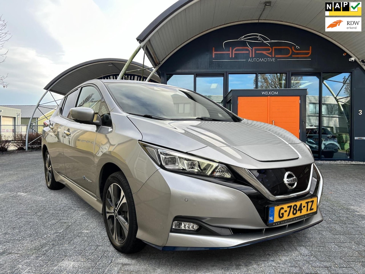 Nissan LEAF - 3.Zero Limited Edition 62 kWh 93% SOH Bose Leer NL-Auto 1e Eigenaar - AutoWereld.nl