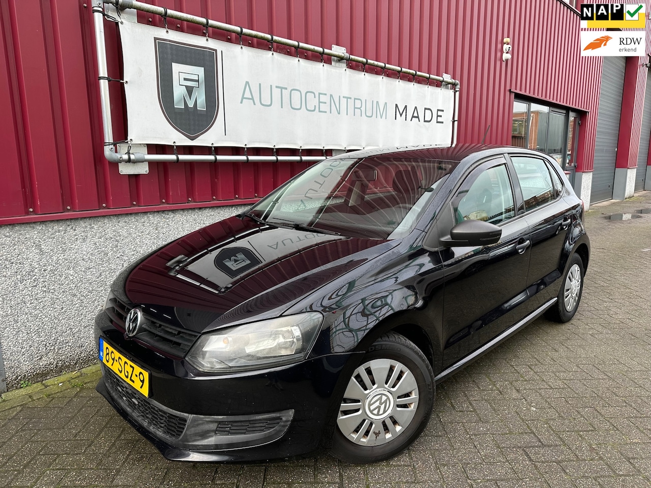 Volkswagen Polo - 1.2 Easyline // 5-Deurs // Airco // Navi - AutoWereld.nl