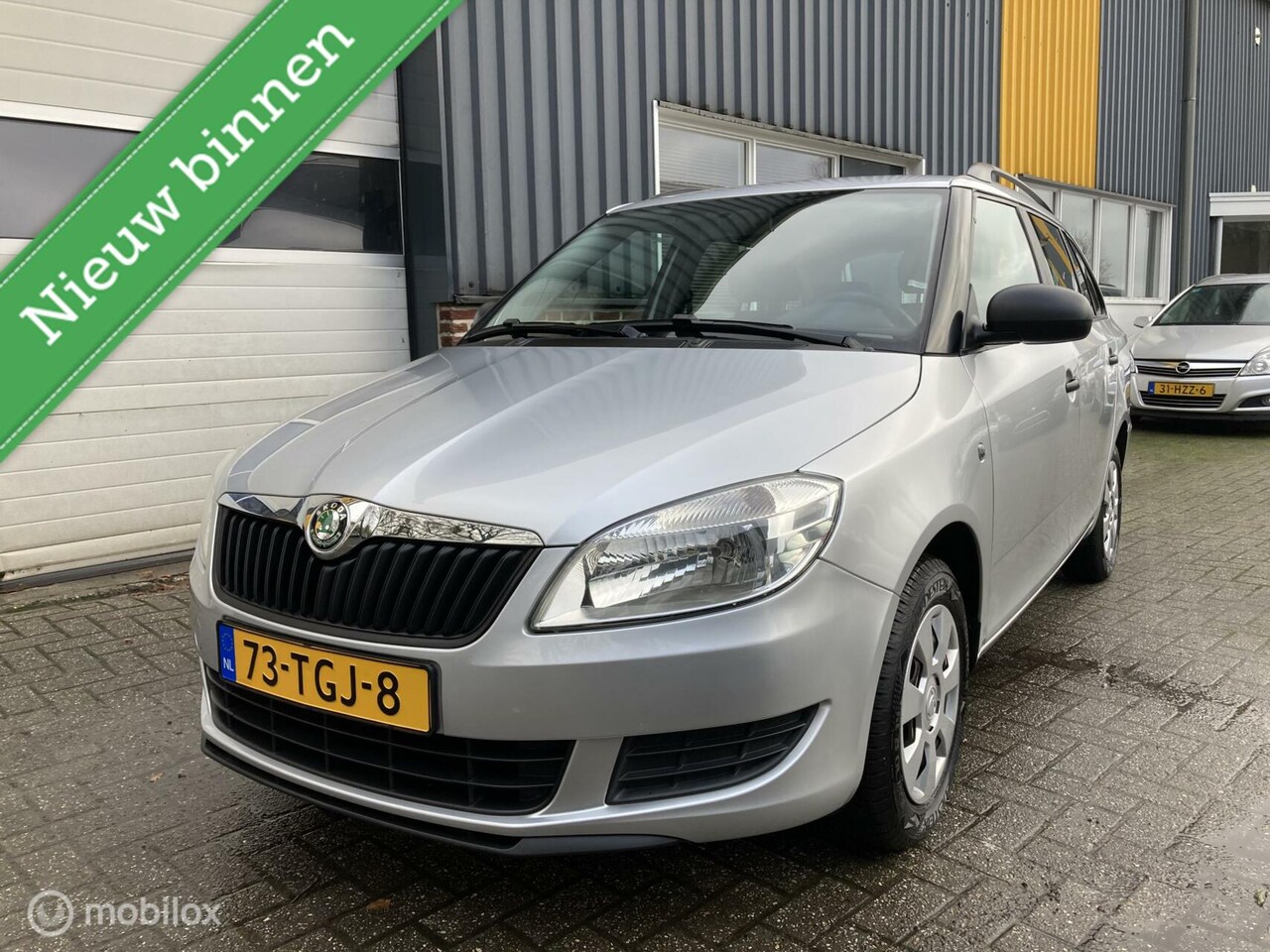 Skoda Fabia Combi - 1.2-12V Fresh 1E EIGENAAR! - AutoWereld.nl