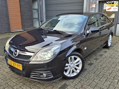 Opel Vectra GTS - 1.8-16V Executive Xenon/Navigatie/Trekhaak/Youngtimer