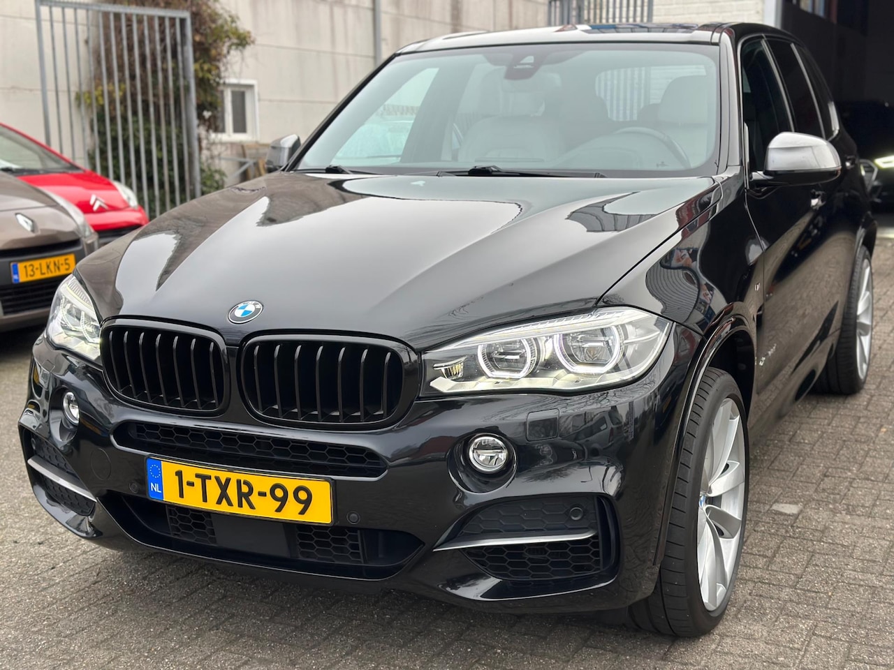 BMW X5 - M50d FACELIFT ACC HEADUP LED LEDER LINE ASSIST MEMORY NAP - AutoWereld.nl