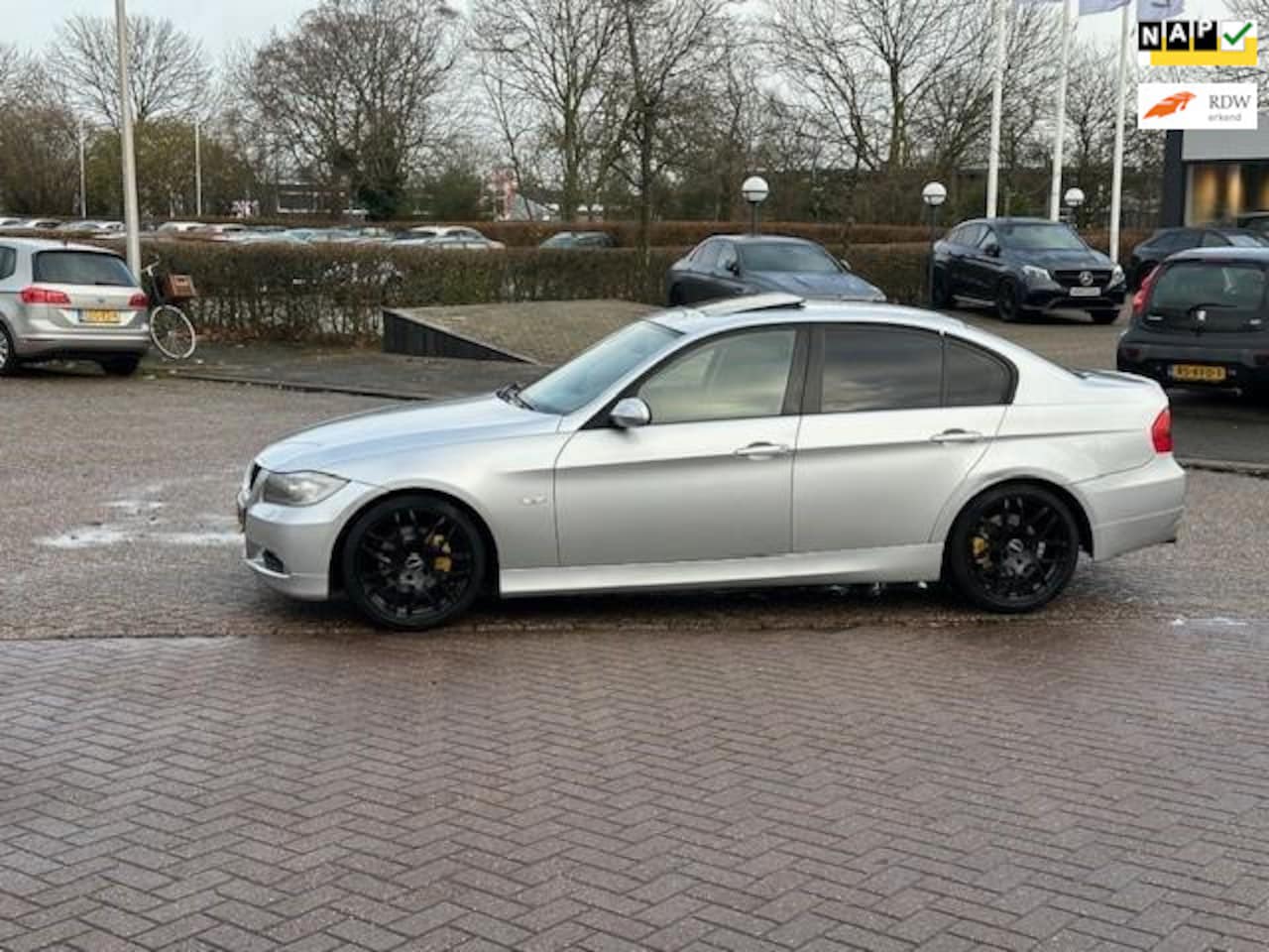 BMW 3-serie - 320i automaat,bj.2005,kleur:grijs,climate,open dak,sportvelgen,cruise control,airco,APK 01 - AutoWereld.nl