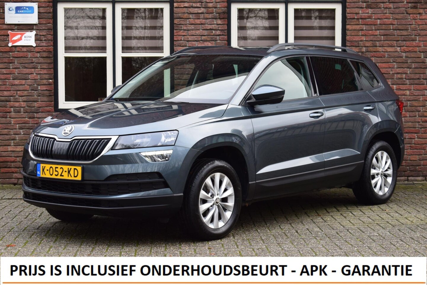 Skoda Karoq - 1.0 TSI Business Edition Trekhaak | Panoramadak - AutoWereld.nl