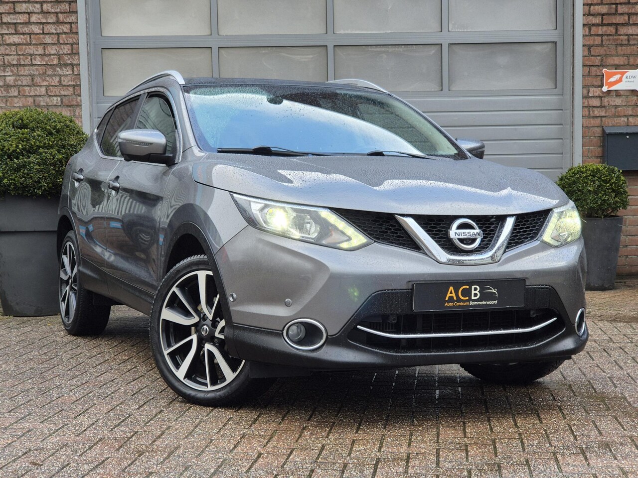 Nissan Qashqai - 1.6 Tekna Leder, Trekhaak - AutoWereld.nl