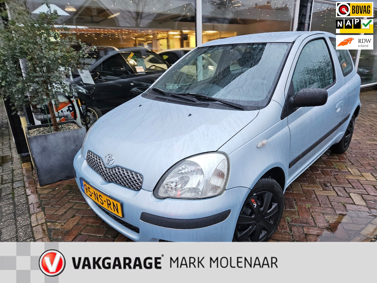 Toyota Yaris - 1.3 VVT-i Idols 1.3 VVT-i Idols,oerdegelijke auto - AutoWereld.nl