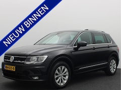 Volkswagen Tiguan - 1.4 TSI Comfortline Business TREKHAAK / CARPLAY / NAVI / CLIMA / PDC / BLUETOOTH / ACC / N