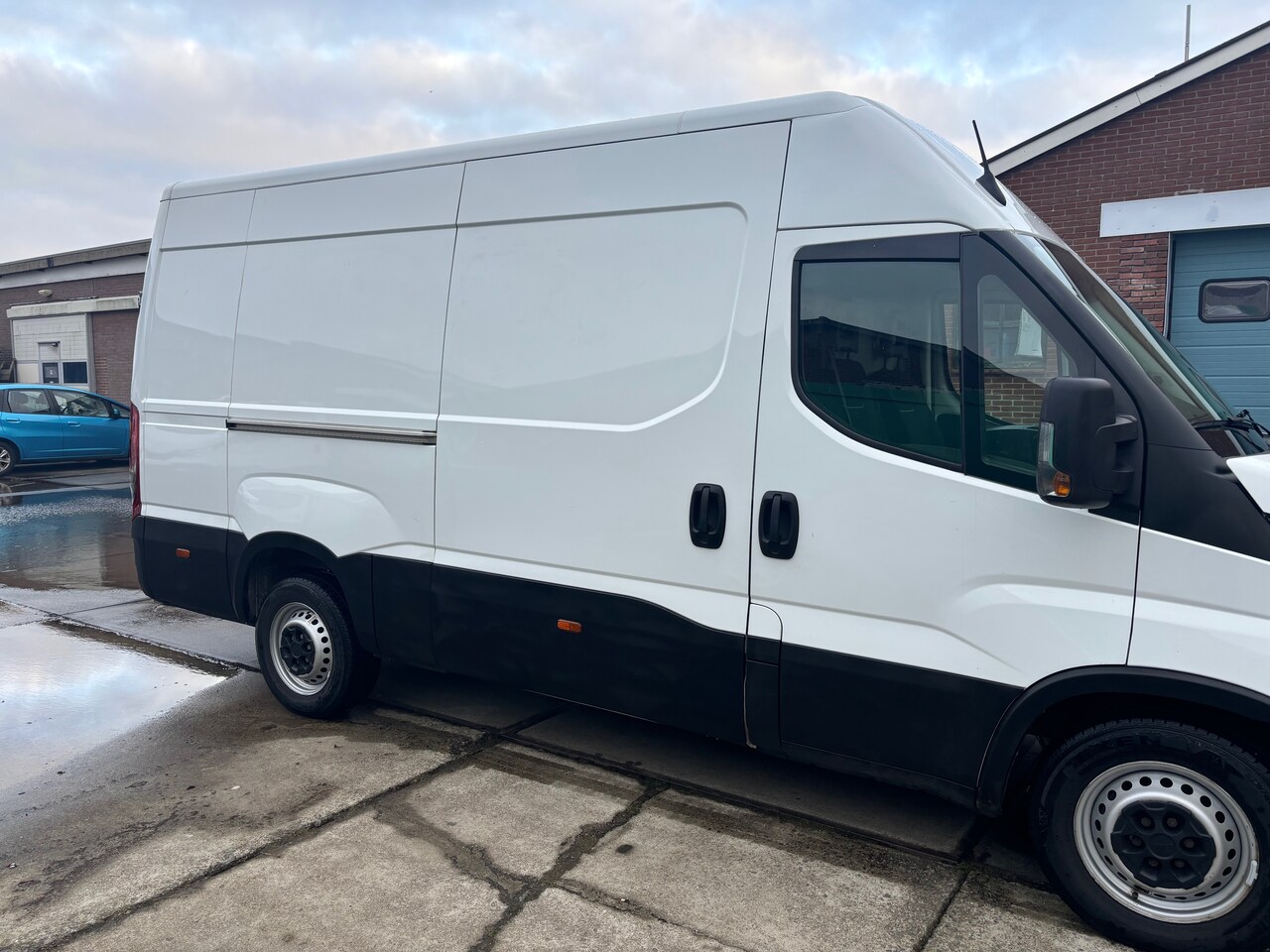 Iveco Daily - 35S14V 2.3 352L H2 MY 2023 AHG 3500 kg!