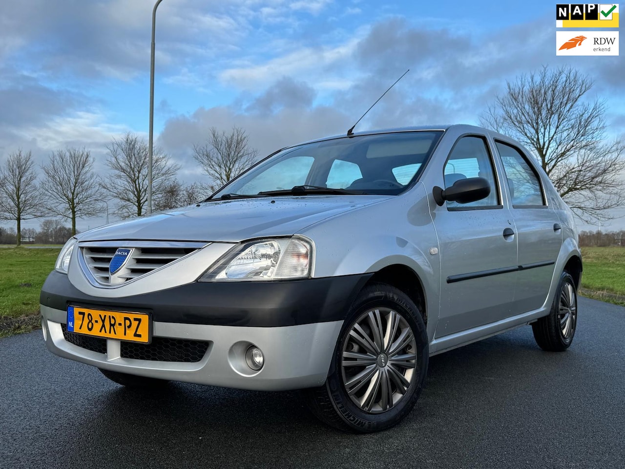 Dacia Logan - 1.4 Lauréate ! 1e Eigenaar ! 77.808 KM NAP - AutoWereld.nl