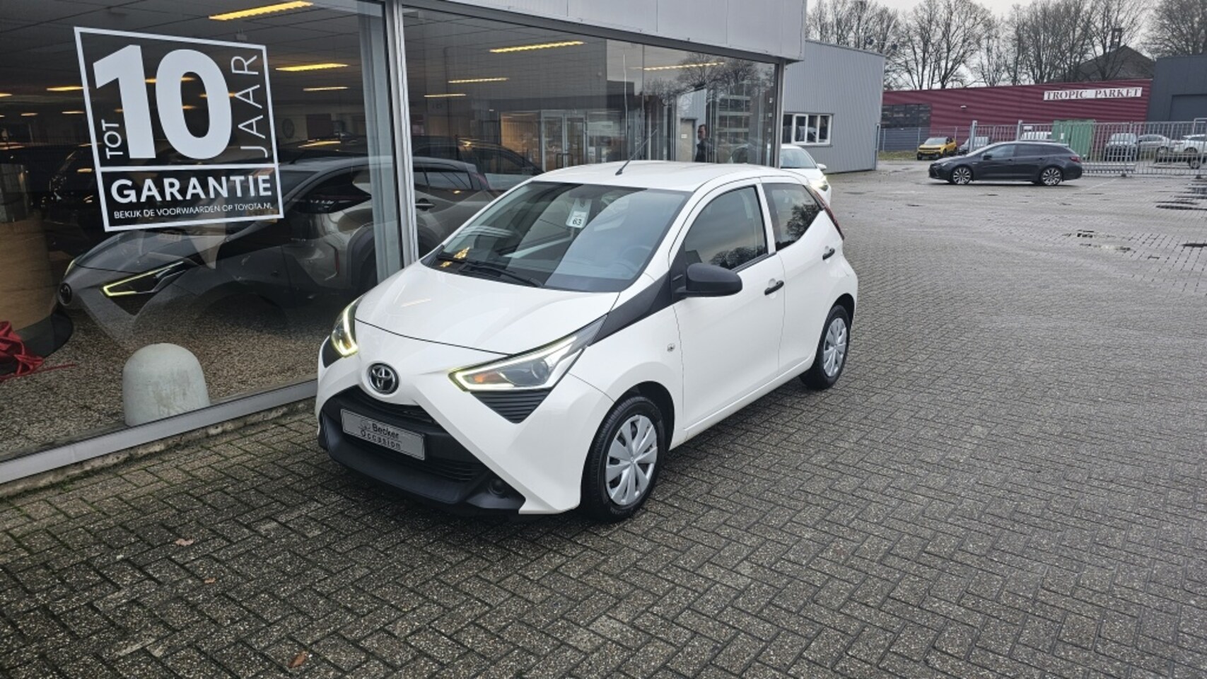 Toyota Aygo - 1.0 x-fun Nlauto | 1e eigenaar | dealeronderhouden - AutoWereld.nl