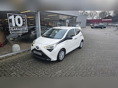 Toyota Aygo - 1.0 x-fun Nlauto | 1e eigenaar | dealeronderhouden