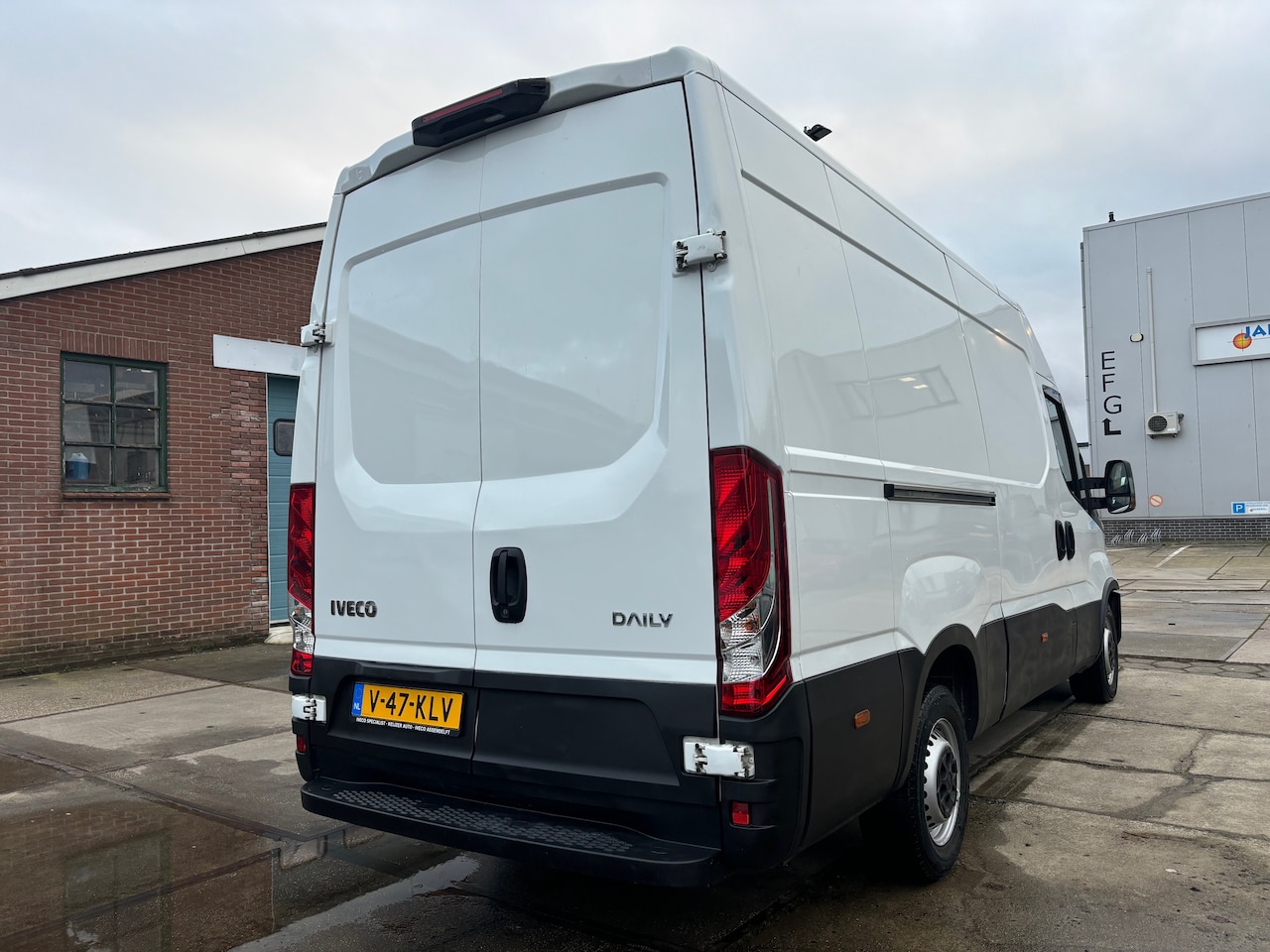 Iveco Daily - 35S14V 2.3 352L H2 MY 2023 AHG 3500 kg!