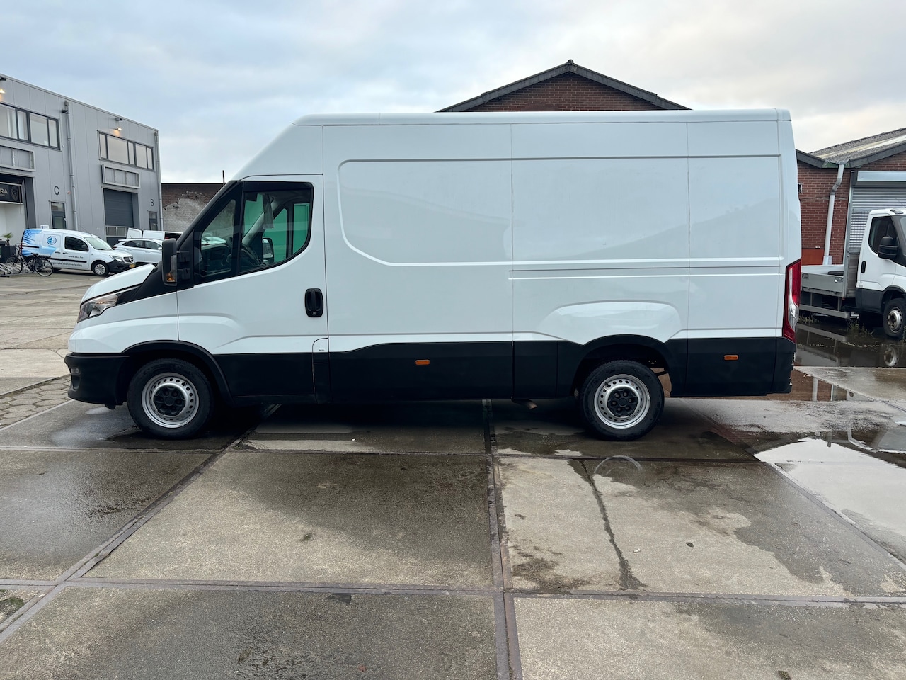 Iveco Daily - 35S14V 2.3 352L H2 MY 2023 AHG 3500 kg!