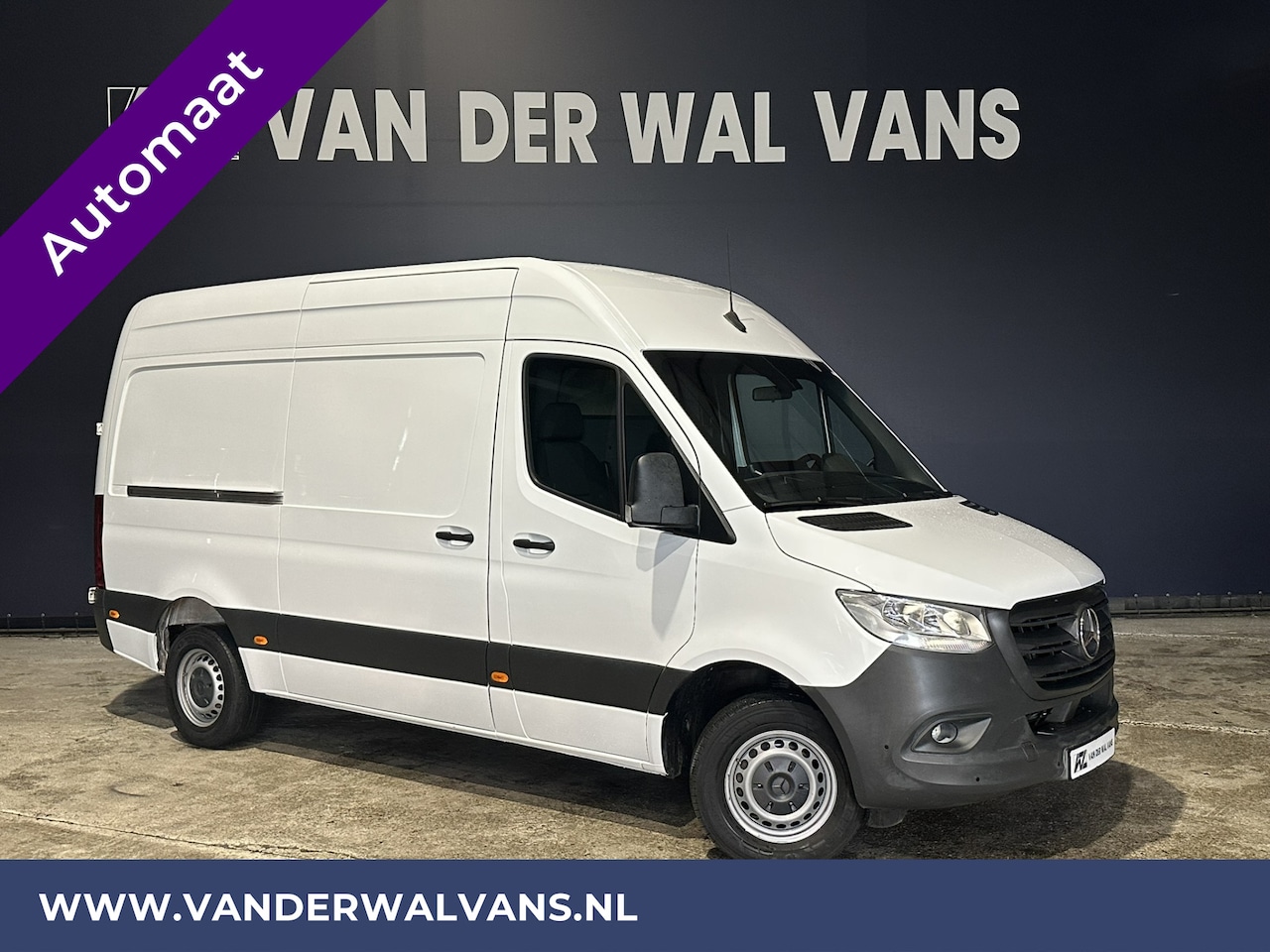 Mercedes-Benz Sprinter - 316 CDI 164pk Automaat L2H2 Euro6 Airco | Camera | Apple Carplay | Android Auto | Trekhaak - AutoWereld.nl