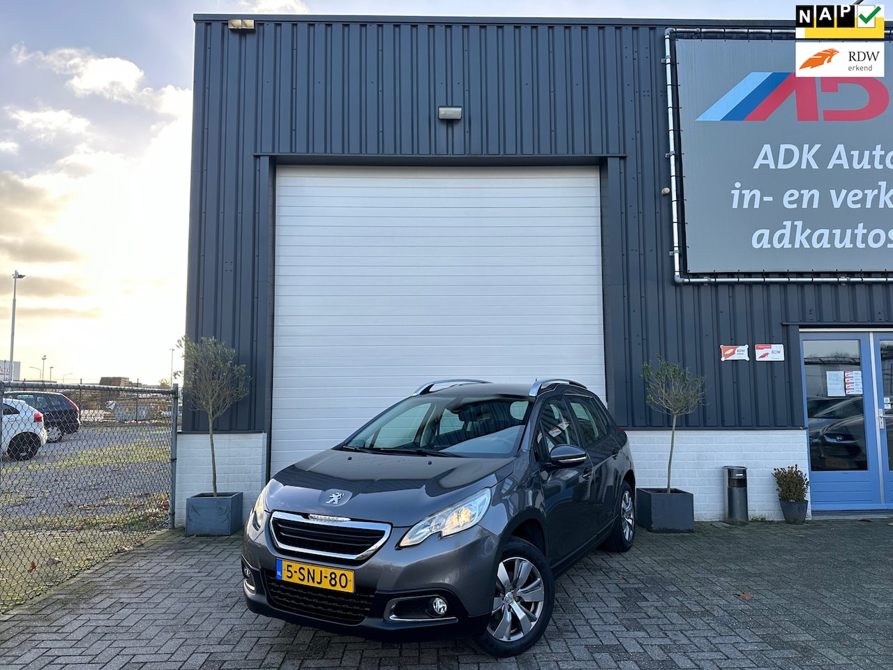 Peugeot 2008 - 1.2 VTi Blue Lease AFN. TREKHAAK/NAVI/CRUISE/AIRCO/LM VELGEN - AutoWereld.nl