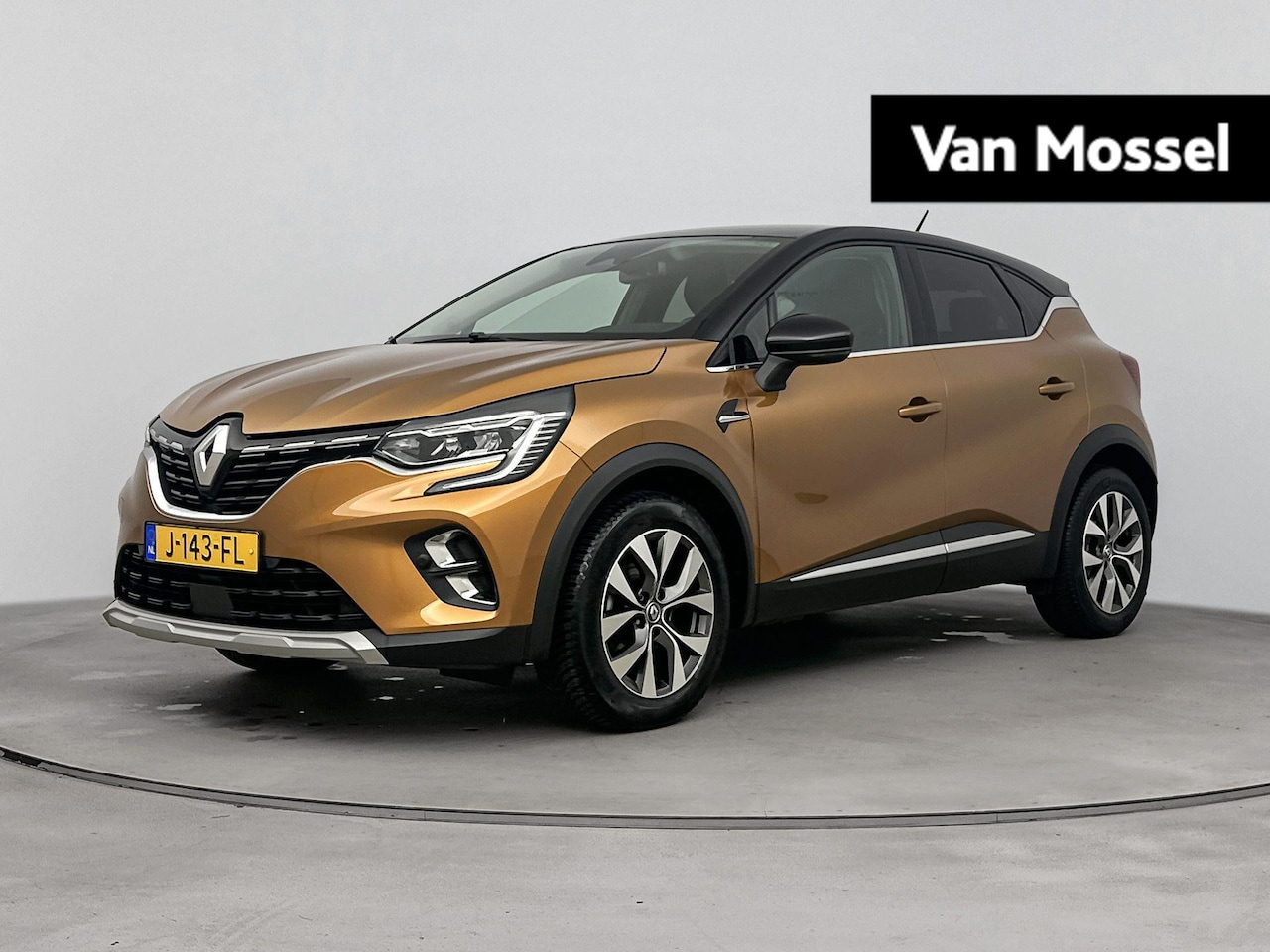 Renault Captur - 1.3 TCe 130 Pk Intens | Navigatie | Apple & Android Carplay | Achteruitrijcamera | Parkeer - AutoWereld.nl