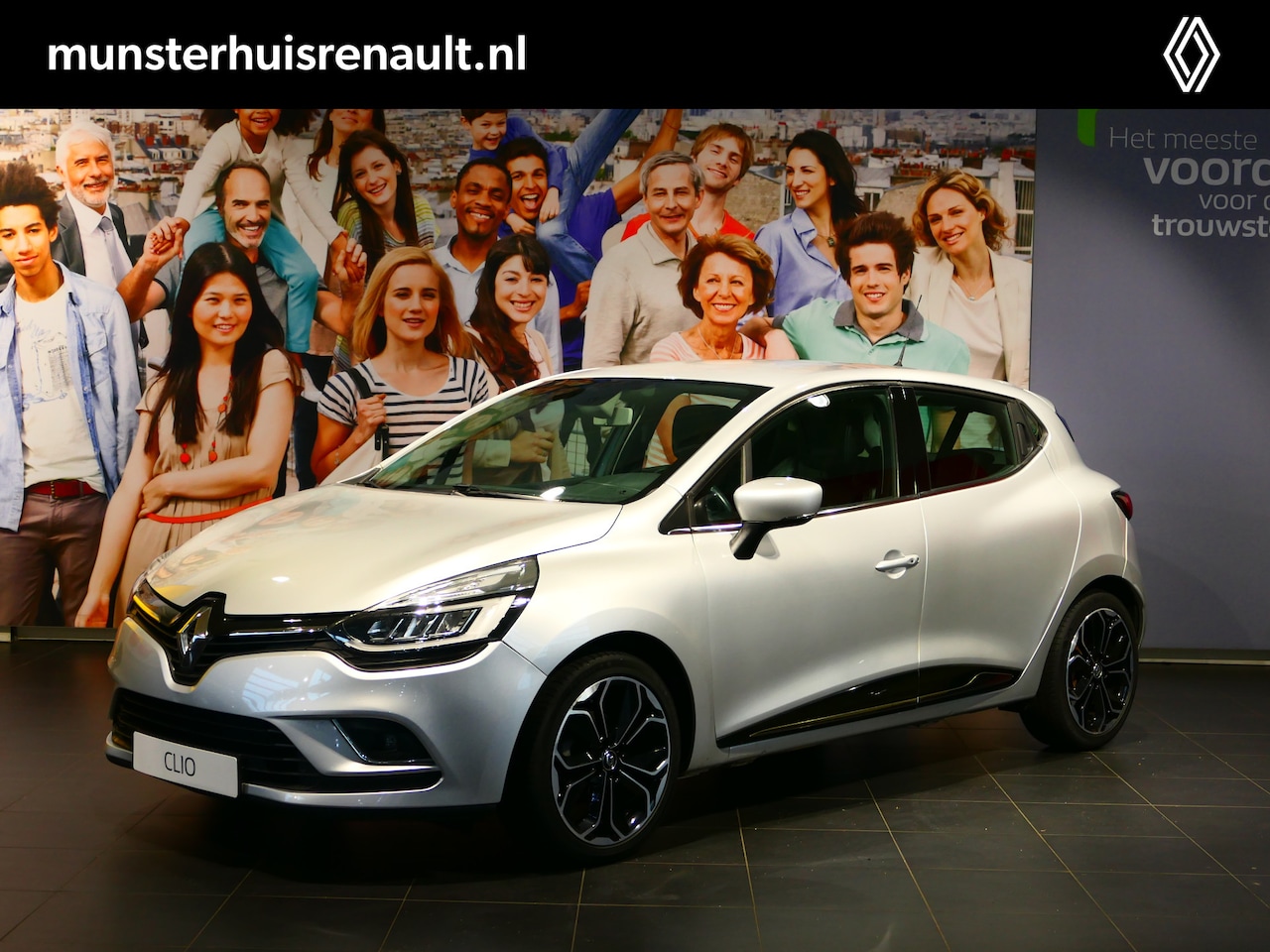 Renault Clio - 1.5 dCi Ecoleader Intens - Sensor achter, bluetooth, navi, clima - AutoWereld.nl