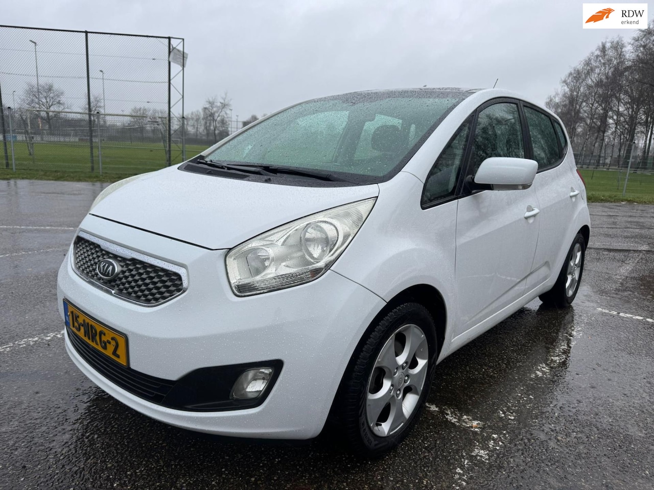 Kia Venga - 1.4 CVVT X-ecutive 1.4 CVVT X-ecutive - AutoWereld.nl