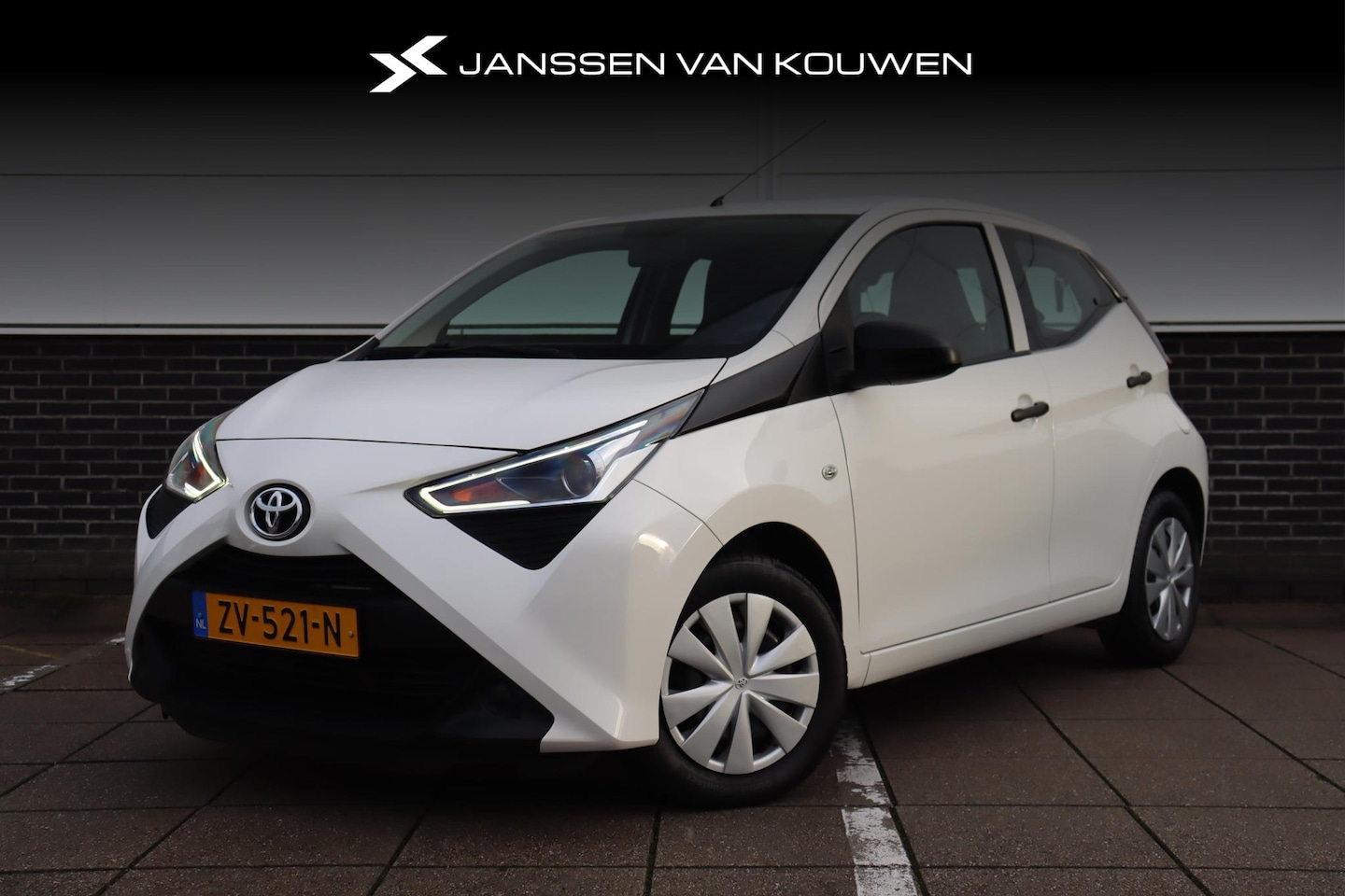 Toyota Aygo - 1.0 VVT-i x-fun * Navi * Airco * - AutoWereld.nl