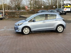 Toyota Yaris - 1.5 Full Hybrid Aspiration Automaat, bj.2014, kleur:blauw, navigatie, climate, NAP met 124