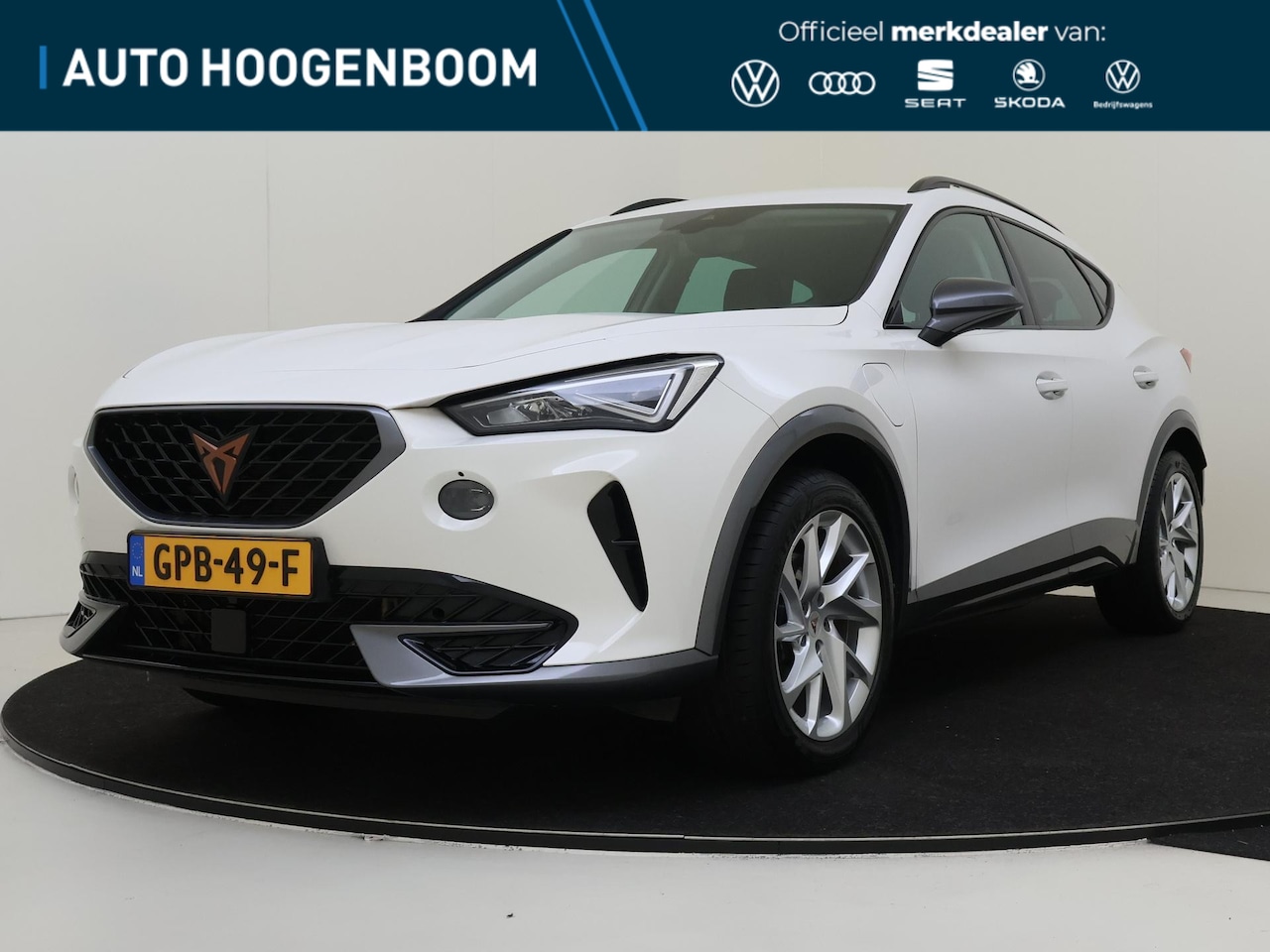 CUPRA Formentor - 1.4 e-Hybrid Business | Keyless | 3-zone airco | Stuurwielverwarming | CarPlay | Draadloze - AutoWereld.nl