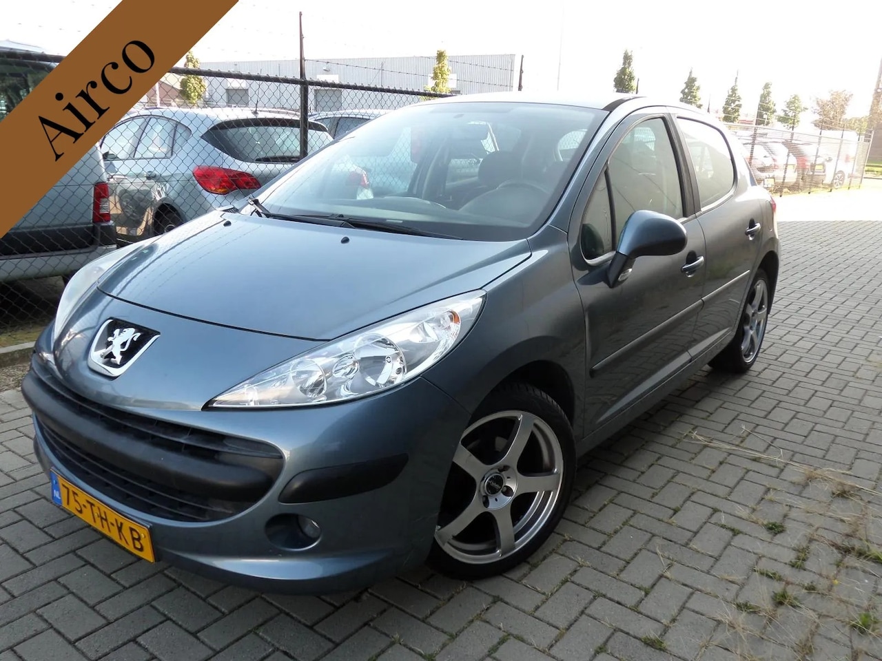 Peugeot 207 - 1.4-16V XT 1.4-16V XT - AutoWereld.nl