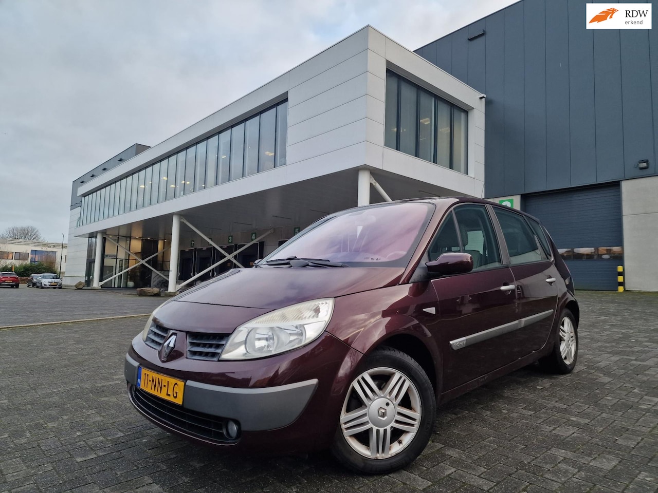 Renault Scénic - 1.6-16V Privilège AIRCO CRUISE 2 X SLEUTELS - AutoWereld.nl