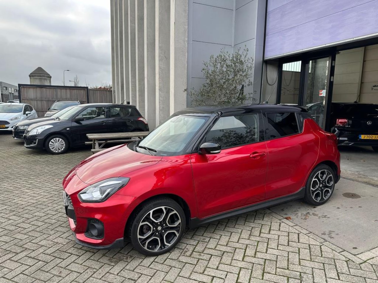 Suzuki Swift - 1.4 Sport Smart Hybrid VOL OPTIES! INRUIL MOGELIJK! - AutoWereld.nl