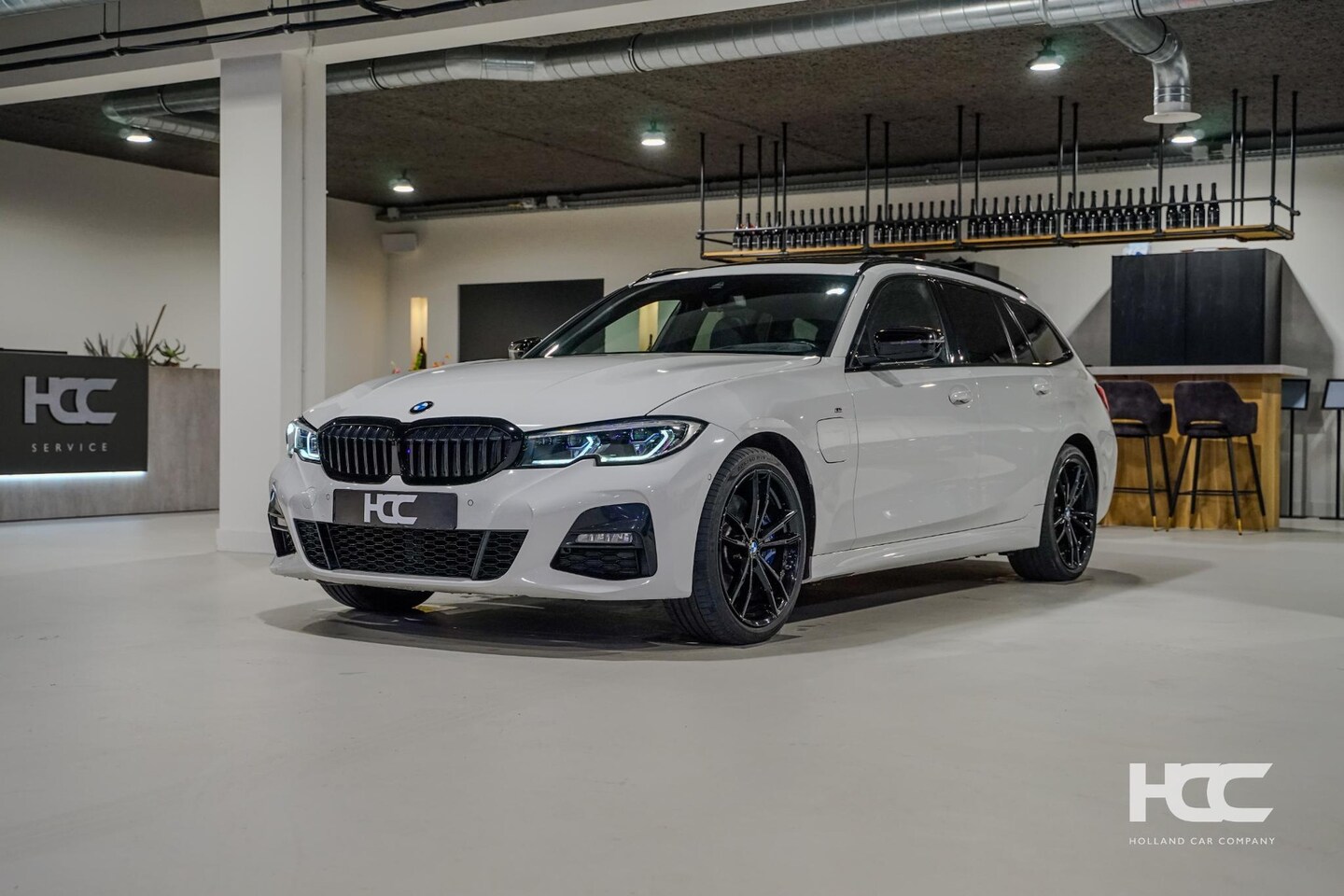 BMW 3-serie - 330 e High Ex. | M Sport | Pano | Laser | Head Up - AutoWereld.nl