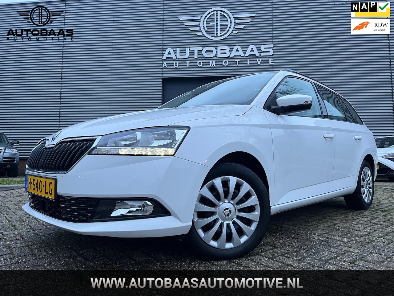 Skoda Fabia Combi - 1.0 TSI Ambition NL-AUTO+1EIG+NAP+NAVIGATIE+PARKEERSENSOREN+AIRCO+TREKHAAK+CRUISECONTROL+I - AutoWereld.nl