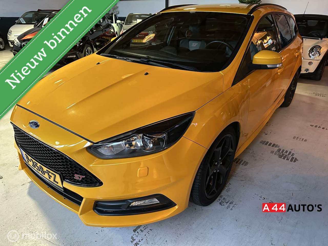 Ford Focus Wagon - 2.0 ST*UNIEKE EN IN NIEUWSTAAT*RECARO* - AutoWereld.nl