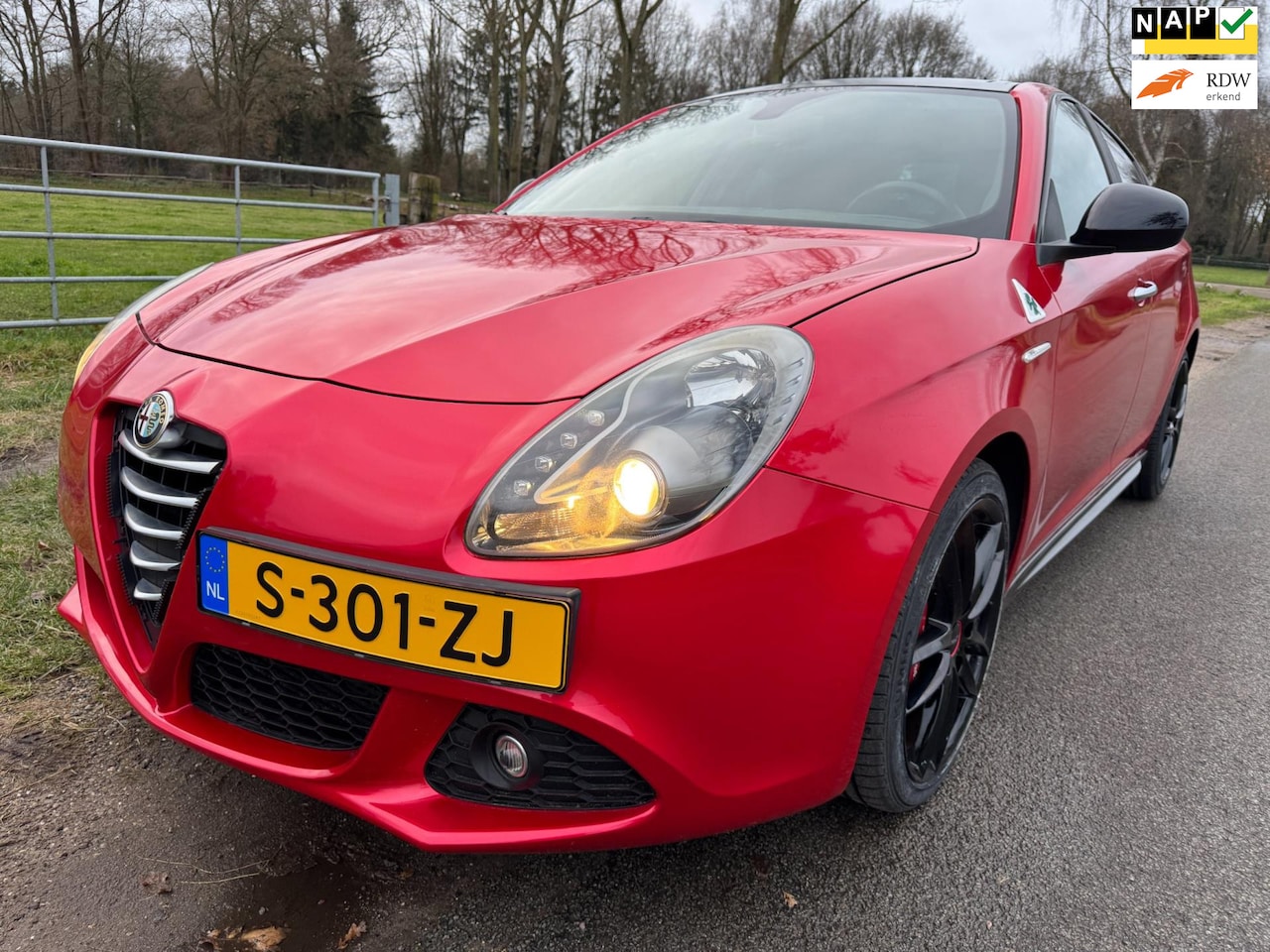 Alfa Romeo Giulietta - 1.7 TBi Quadrifoglio Verde 235PK keurig onderhouden - AutoWereld.nl