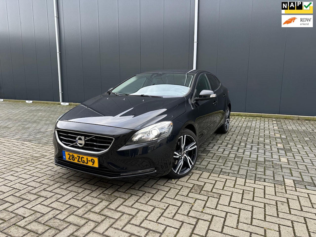 Volvo V40 - 1.6 T3 Kinetic 1.6 T3 Kinetic - AutoWereld.nl