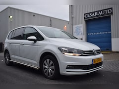 Volkswagen Touran - 2.0 TDI SCR AUTOMAAT 6-TRAPS / 121 DKM