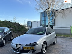 Alfa Romeo 147 - 1.6 T.Spark Business