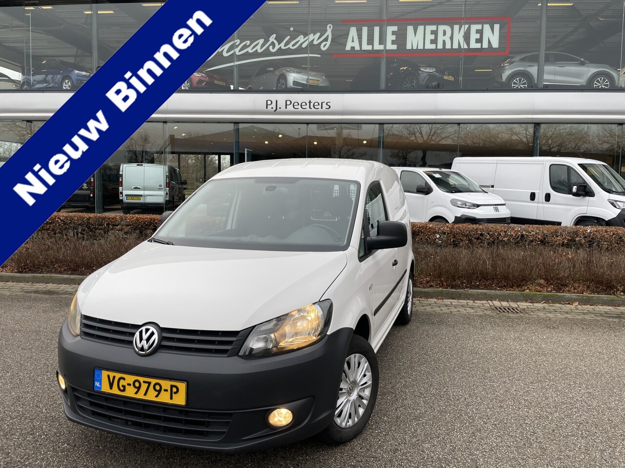 Volkswagen Caddy - 1.6 TDI L1 H1 Airco - Radio/USB/AUX - Mistlampen - Trekhaak - Ramen E-voor - Zijwand betim - AutoWereld.nl