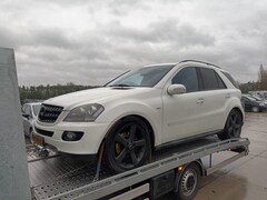 Mercedes-Benz M-klasse - 320 CDI Edition 1 full option export - grijs kenteken