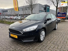 Ford Focus Wagon - 1.5 TDCI Trend - Pdc - Navigatie - Cruise