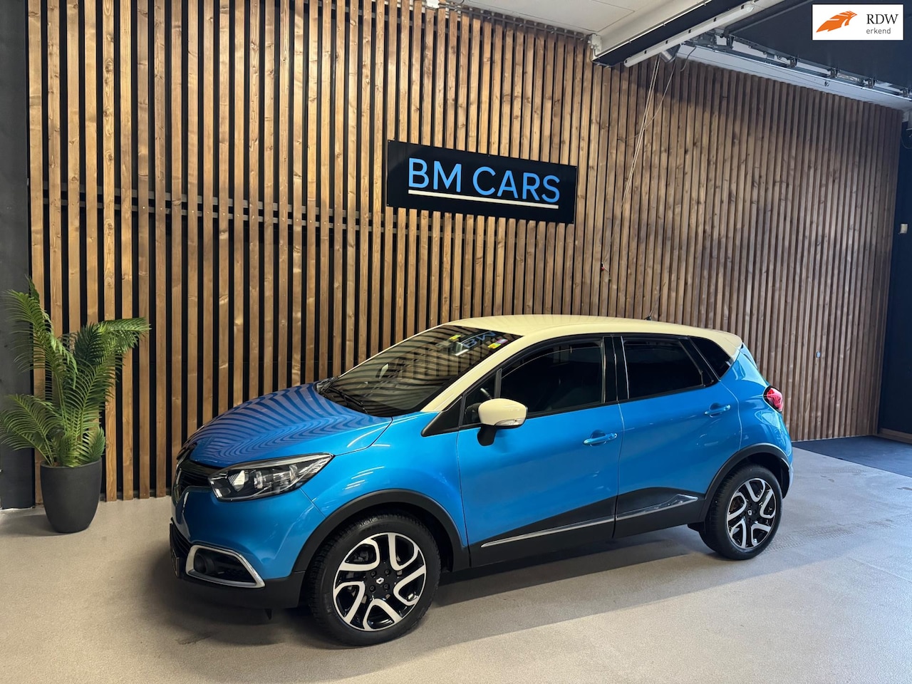 Renault Captur - 1.2 TCe Barista [bj 2016] AUTOMAAT|Navi|Clima - AutoWereld.nl