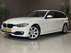 BMW 3-serie Touring - 320i Business Parelmoer wit kleur