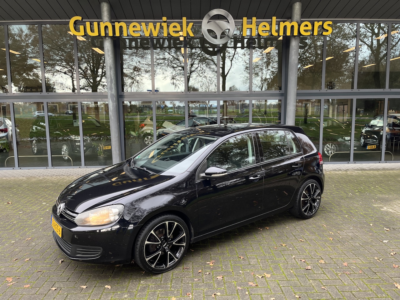 Volkswagen Golf - 1.4 TSI Comfortline | AUTOMAAT | CRUISE CONTROL | CLIMATE CONTROL | NAVIGATIE | PDC - AutoWereld.nl