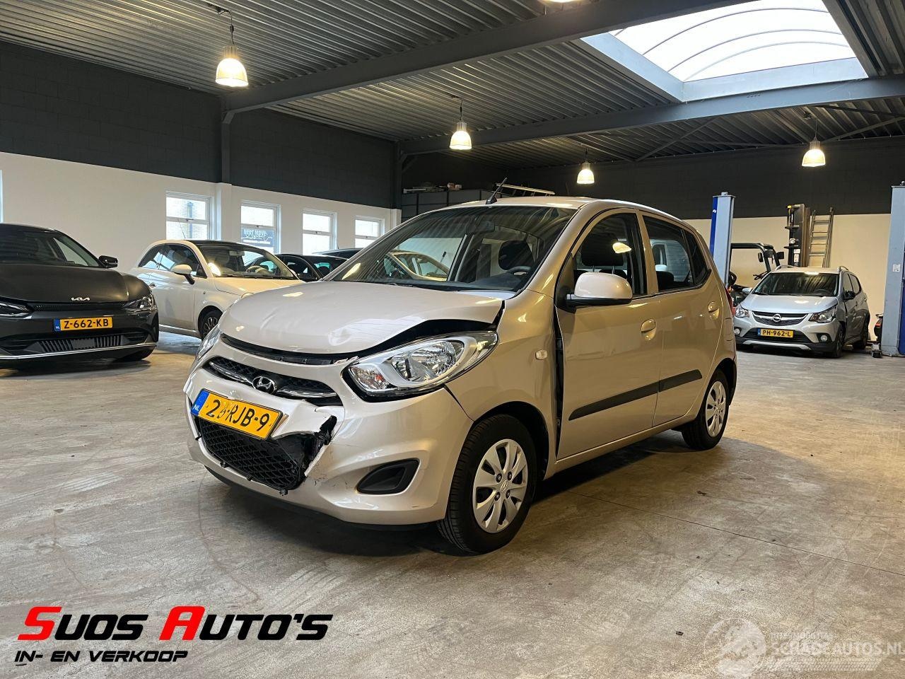 Hyundai i10 - I-10 1.1 i-Drive 24.000 KM NAP! - AutoWereld.nl